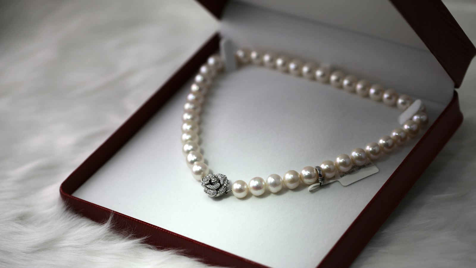 Boho Moon Buying Guide: Everyday Steel If You Do Not Need a Hallmark