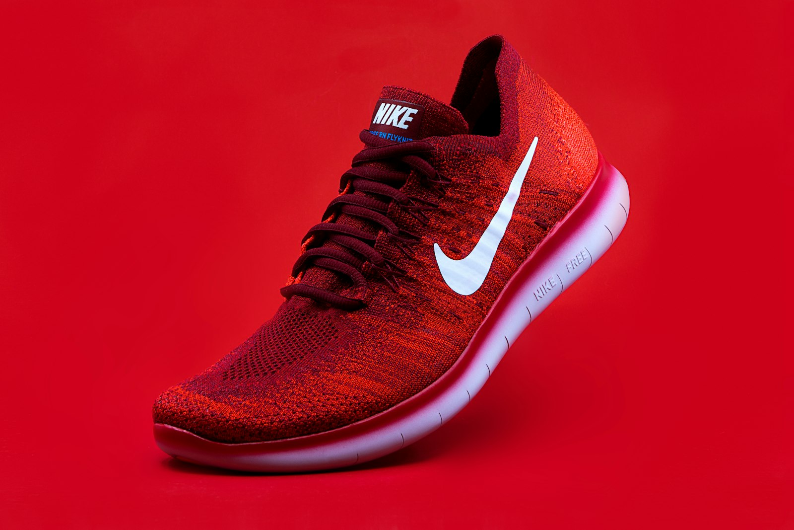 FOOTDISTRICT Buying Guide: Pay for the Pair You Will Keep