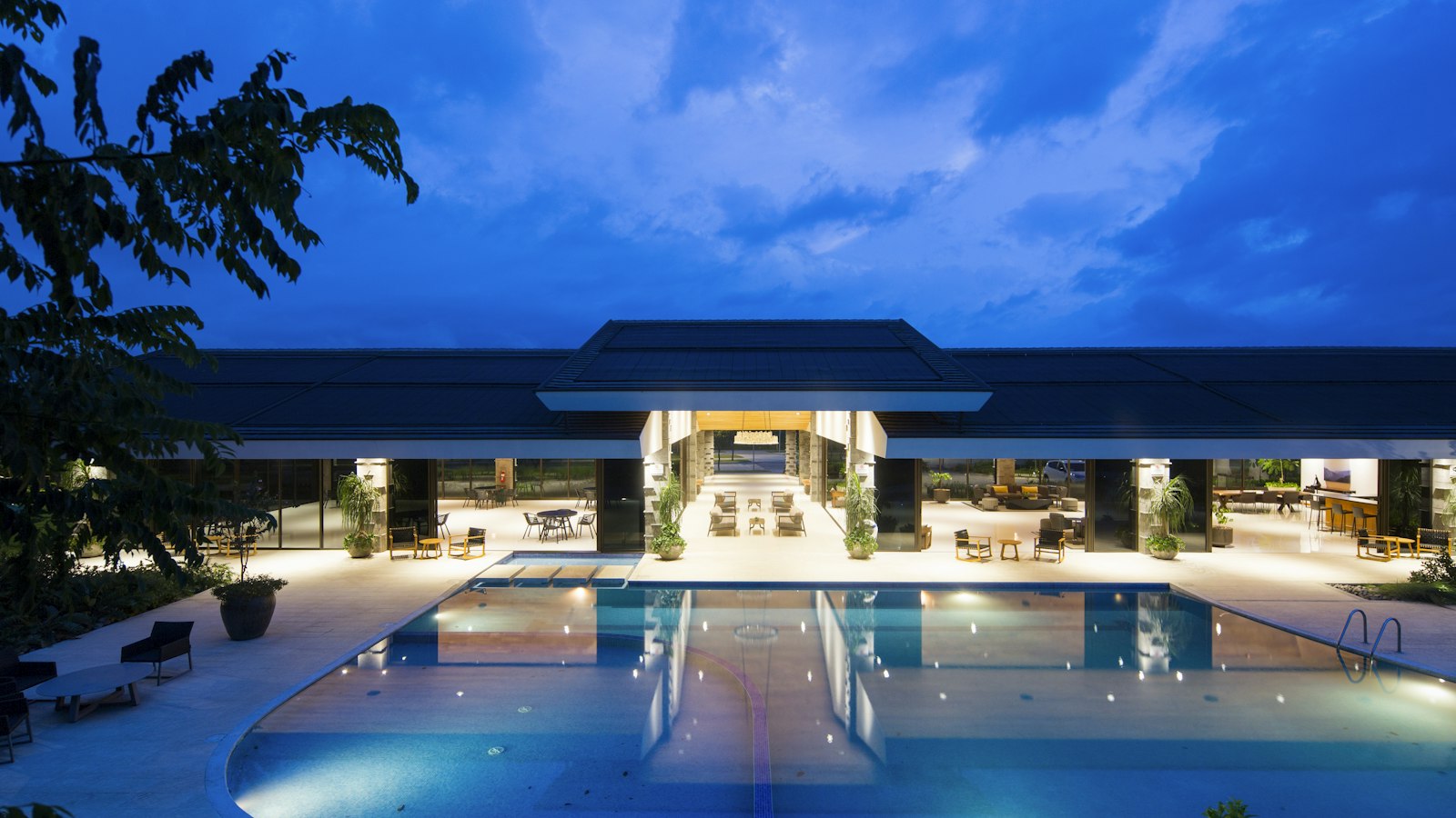 Oberoi Hotels: Direct Booking When a Late Cancel Costs the Entire Stay